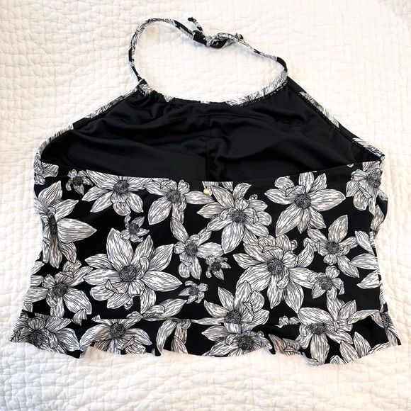 Crown & Ivy halter crop bikini top - Picture 2 of 2